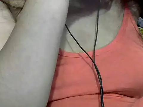 giga-bite online show from December 4, 2025, 5:56 pm