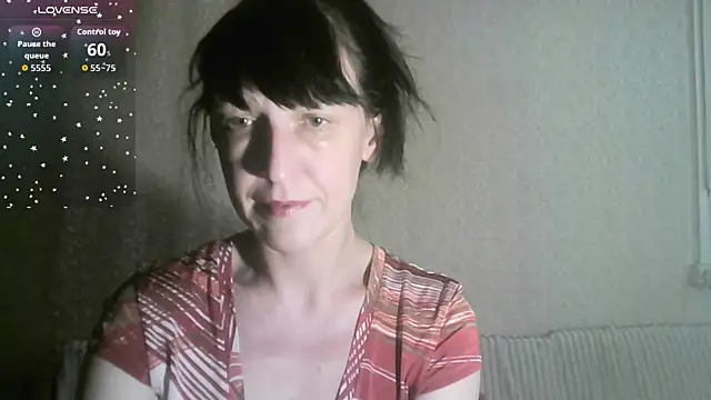 MarieODahliaS online show from April 7, 2026, 9:55 am