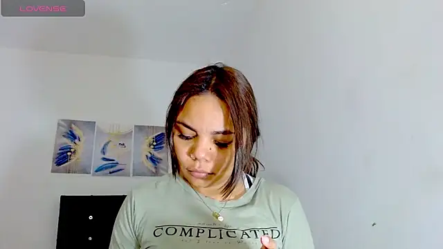 Kylie loveee online show from October 30, 2025, 12:14 pm