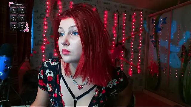 SmokyRose online show from November 1, 2025, 9:47 am