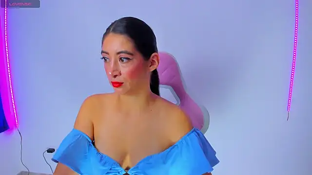 Snapshot of MeganWhite3 chatting on March 2, 2025, 9:30 pm MeganWhite3 online show from March 2, 2025, 9:30 pm