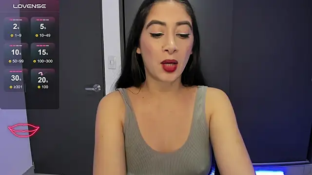 Snapshot of MeganWhite3 chatting on September 12, 2025, 4:56 am MeganWhite3 online show from September 12, 2025, 4:56 am