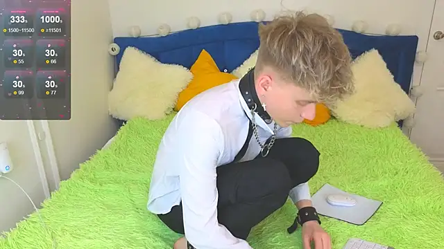 LandelRay online show from September 13, 2025, 5:02 pm