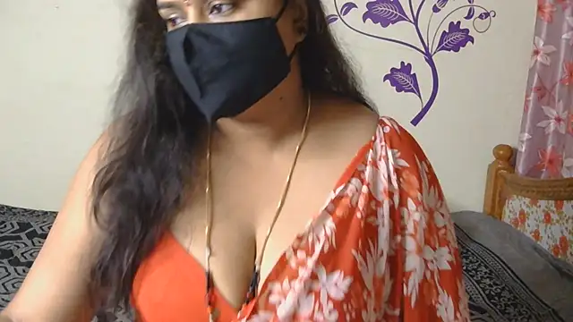 Snapshot of Love_4Sex chatting on July 23, 2026, 5:49 am Love 4Sex online show from July 23, 2026, 5:49 am