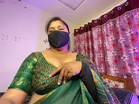 Snapshot of Love_4Sex chatting on June 11, 2026, 5:59 am Love 4Sex online show from June 11, 2026, 5:59 am