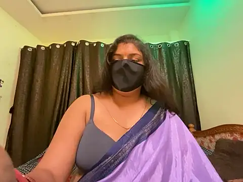 Snapshot of Love_4Sex chatting on February 21, 2025, 9:24 am Love 4Sex online show from February 21, 2025, 9:24 am