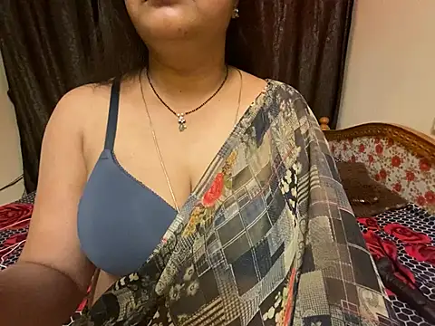 Snapshot of Love_4Sex chatting on February 27, 2025, 5:40 am Love 4Sex online show from February 27, 2025, 5:40 am