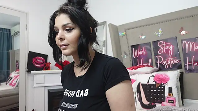 LexyRene online show from April 3, 2026, 9:38 am