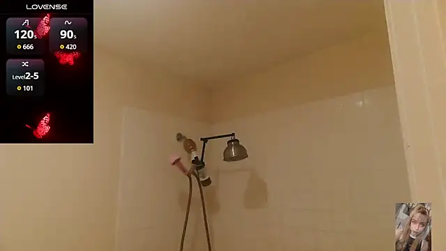 Blondiewithanass online show from April 3, 2026, 3:35 am