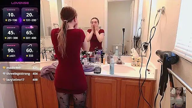 Blondiewithanass online show from November 1, 2025, 12:06 am