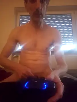 Snapshot of laeuferAss chatting on March 3, 2026, 4:58 pm laeuferAss online show from March 3, 2026, 4:58 pm