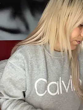 LittleMissEeve online show from December 15, 2025, 11:20 pm