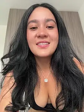 Snapshot of Nina_lovi chatting on July 9, 2026, 8:41 pm Nina lovi online show from July 9, 2026, 8:41 pm