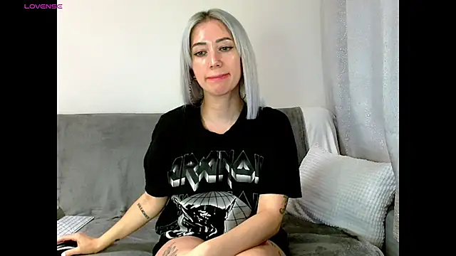 Fuck-Gina online show from October 9, 2025, 4:13 am