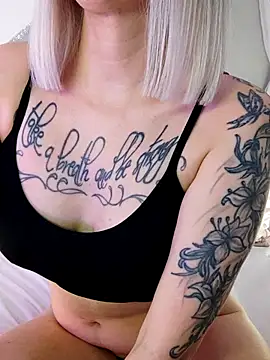 Fuck-Gina online show from December 17, 2025, 11:26 am