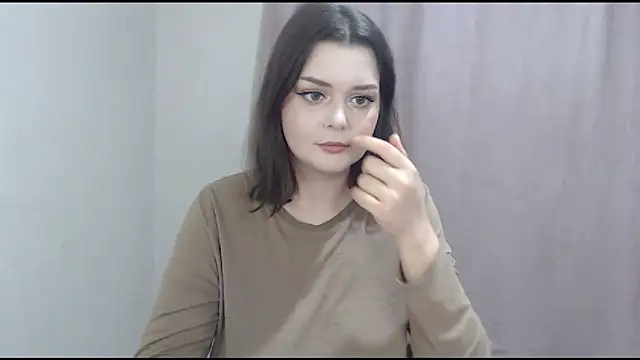 ohhhMie online show from December 21, 2025, 5:14 pm