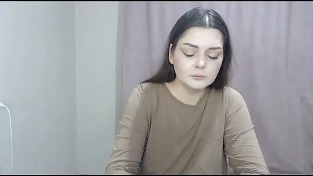 ohhhMie online show from November 16, 2025, 5:17 pm