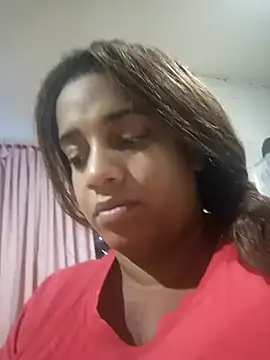 Snapshot of AbellaLizz chatting on November 24, 2025, 6:13 am AbellaLizz online show from November 24, 2025, 6:13 am