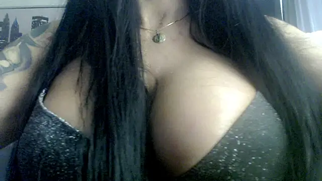 stormylana online show from October 27, 2025, 4:35 am