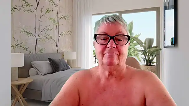 Snapshot of GrannyChrissy68 chatting on June 17, 2026, 12:26 pm GrannyChrissy68 online show from June 17, 2026, 12:26 pm