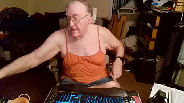Toastir online show from June 1, 2026, 1:11 pm