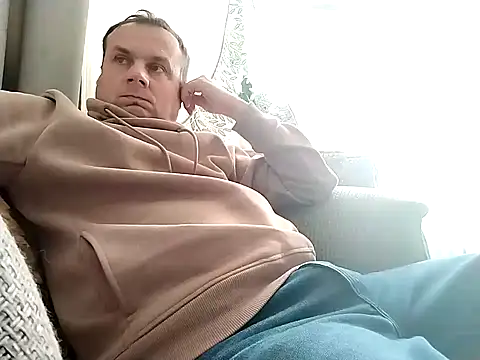 grzes19763 online show from October 22, 2025, 8:25 am