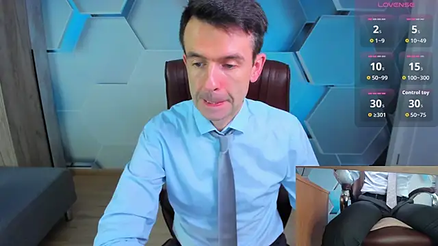 SteveTiger online show from April 6, 2026, 10:27 am