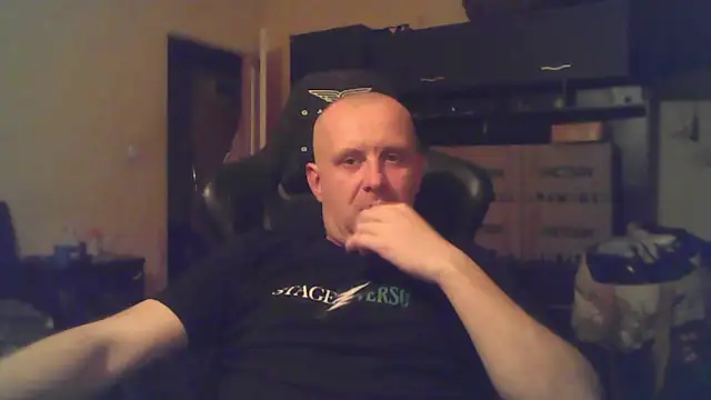 MrWhitePL online show from April 13, 2026, 6:01 pm