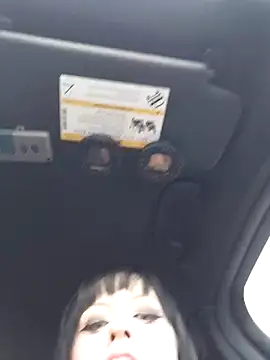 EVILYN online show from December 17, 2025, 6:35 pm