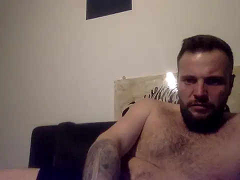 Snapshot of Dirty0892 chatting on March 8, 2025, 6:05 pm Dirty0892 online show from March 8, 2025, 6:05 pm