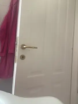 Aestheticsgirl online show from February 25, 2026, 10:04 am