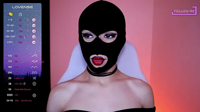 Snapshot of Bigfemblue chatting on March 3, 2026, 11:23 pm Bigfemblue online show from March 3, 2026, 11:23 pm