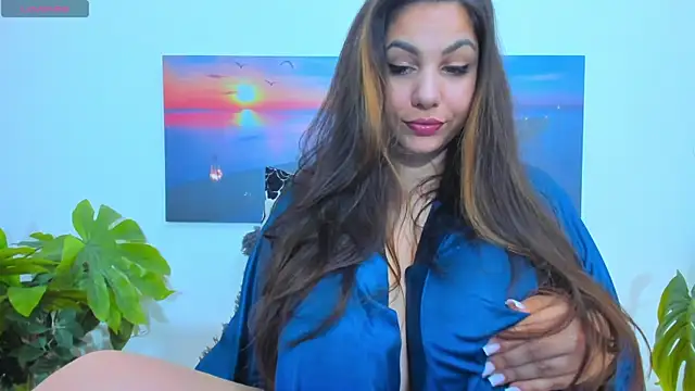 Snapshot of Emma_Muller32 chatting on May 14, 2026, 4:53 am Emma Muller32 online show from May 14, 2026, 4:53 am