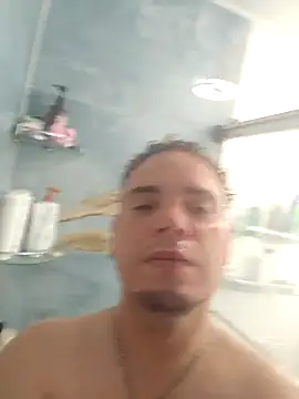 latinoflpr online show from September 18, 2025, 12:24 am