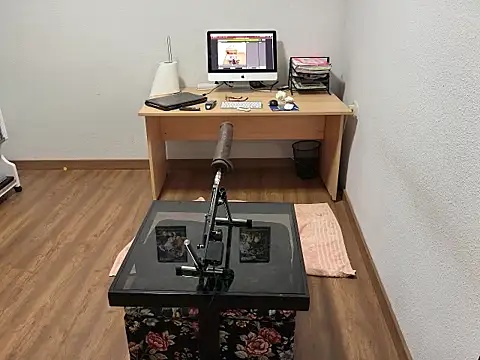 Snapshot of pinkgirls18 chatting on September 21, 2025, 8:19 am pinkgirls18 online show from September 21, 2025, 8:19 am