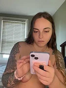 jaseyrae online show from April 18, 2026, 7:07 pm