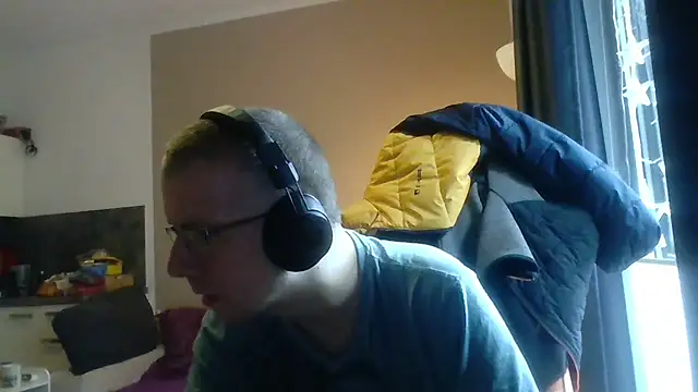 David250692 online show from October 15, 2025, 11:07 am