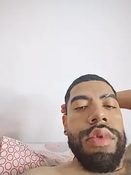 Aroon Stonne online show from December 2, 2025, 3:52 am