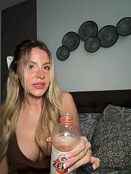 jasminesummer online show from July 1, 2026, 3:01 pm