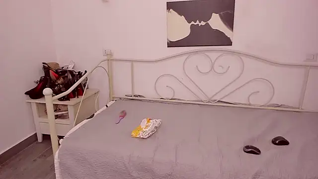 jessystarr online show from October 8, 2025, 2:51 pm