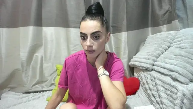 jessystarr online show from November 17, 2025, 6:45 pm