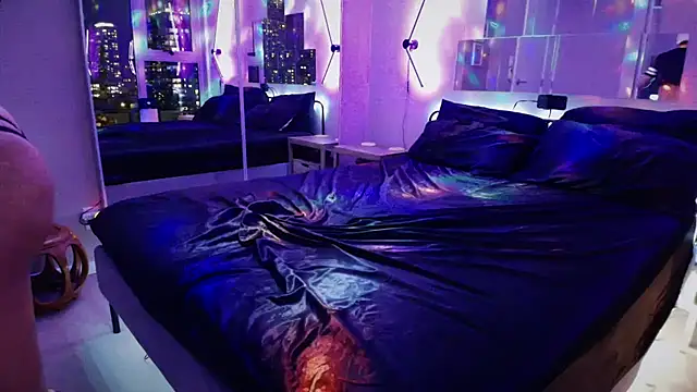 MikyFoxx online show from November 11, 2025, 3:56 am