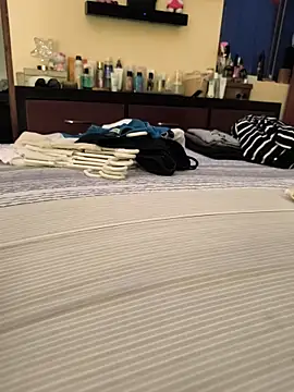 KIARAPRETTY online show from March 31, 2026, 12:01 am