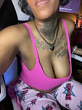 MzParker online show from December 8, 2024, 4:44 am