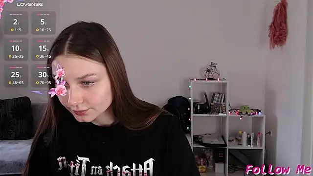 Snapshot of _Sweet_Lilit_ chatting on October 15, 2025, 9:39 am  Sweet Lilit  online show from October 15, 2025, 9:39 am