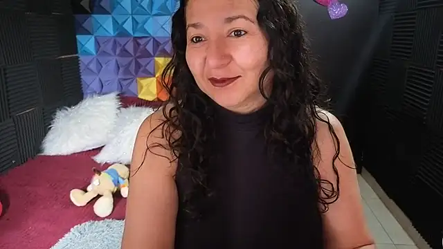 katifoxx online show from March 16, 2026, 2:53 pm