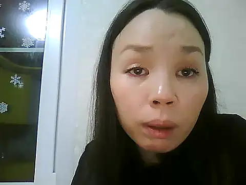 Snapshot of Ihaly_Cree chatting on January 14, 2026, 1:15 pm Ihaly Cree online show from January 14, 2026, 1:15 pm