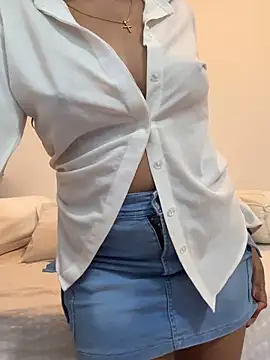 Snapshot of angelwavy chatting on February 2, 2026, 1:04 am angelwavy online show from February 2, 2026, 1:04 am