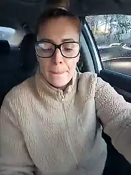 HollyTattoo online show from December 4, 2024, 1:47 pm