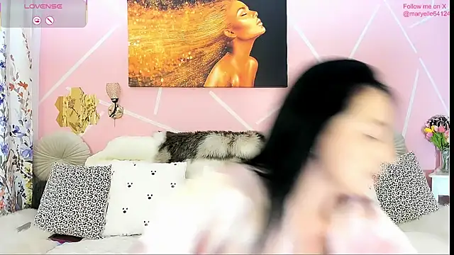 Maryelle online show from December 21, 2025, 7:59 pm